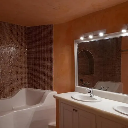 Asha Luxury Ξενοδοχείο 4*